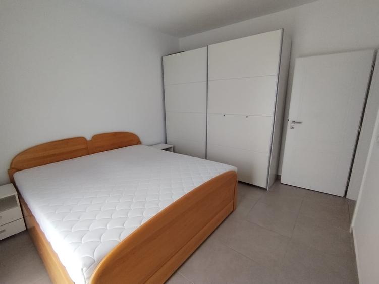 Apartament cu 2 camere decomandat în Giroc