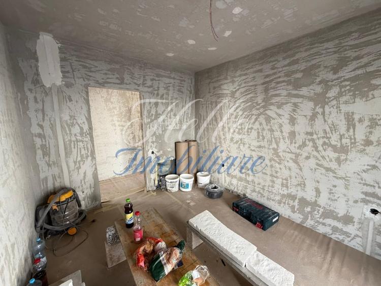 Apartament cu 2 camere semidecomandat în Florești