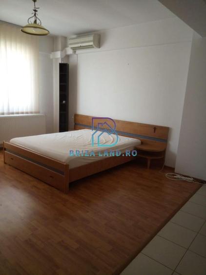 Apartament cu 2 camere semidecomandat în Străulești