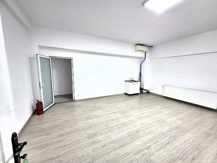 Spațiu comercial, de 35 mp, în Broscărie