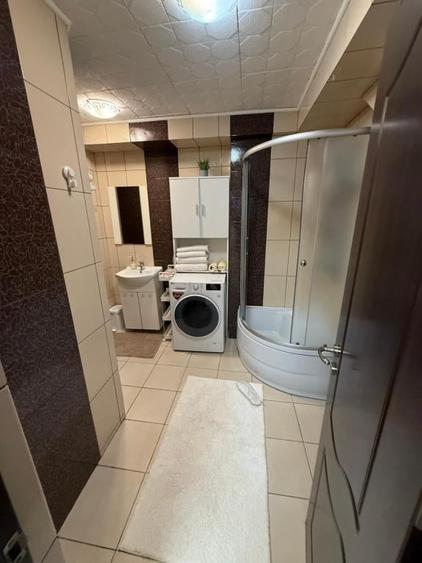 Casă cu 4 camere cu Teren 120 Mp în Centrul Istoric