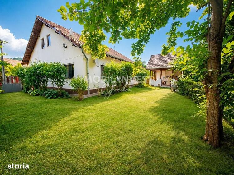 Casă cu 4 camere în Răchita