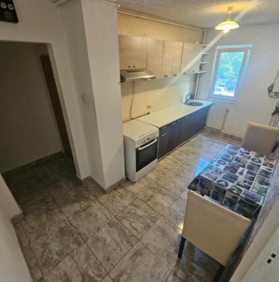 Inchiriere apartament 2 camere ,etajul 1 , zona Garii - 9