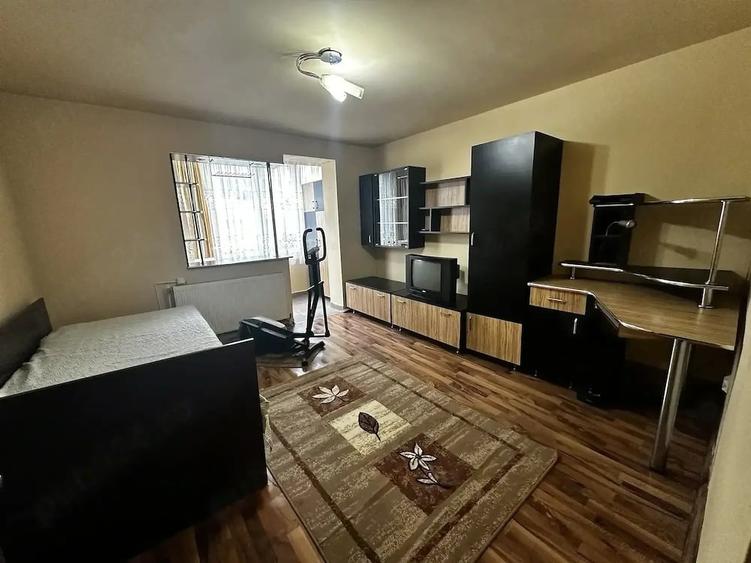 Apartament cu 2 camere decomandat în Ultracentral