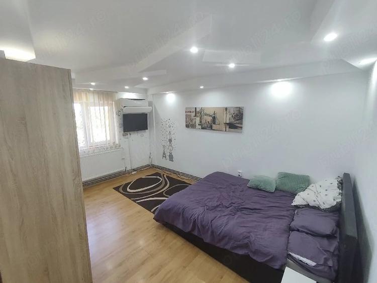 Garsonieră decomandată în Central