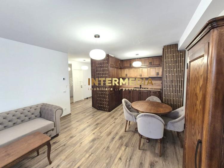 Apartament cu 2 camere decomandat, mobilat în Cetate