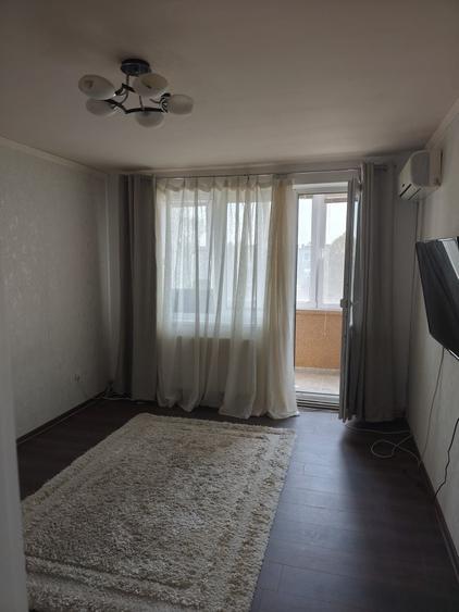 Apartament cu 2 camere semidecomandat în Micro 1