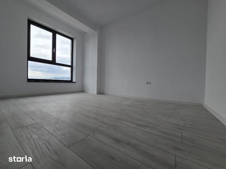 Apartament cu 3 camere în Cetate