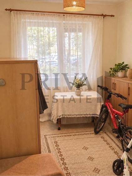 Apartament cu 3 camere decomandat în Soarelui