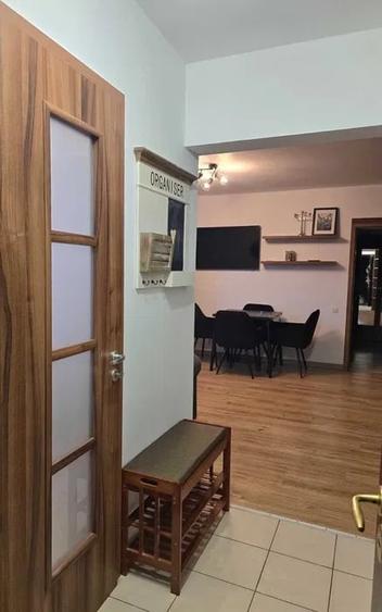 Apartament cu 3 camere semidecomandat, mobilat în Cotroceni