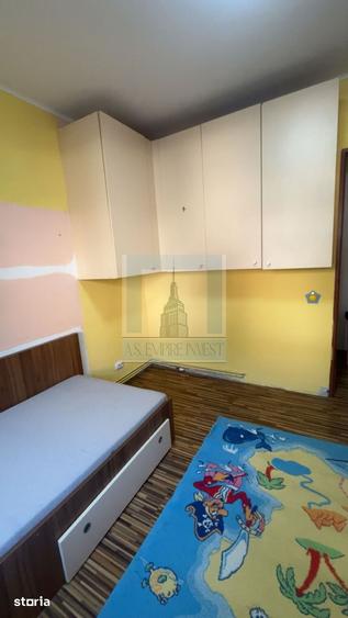 Apartament cu 3 camere decomandat în Valea Cetății