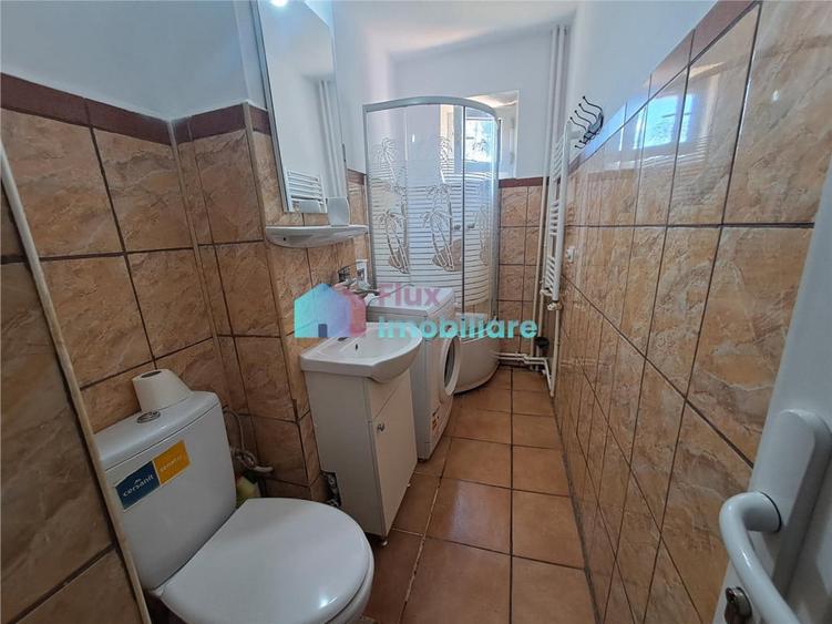 Apartament cu 2 camere nedecomandat în George Enescu