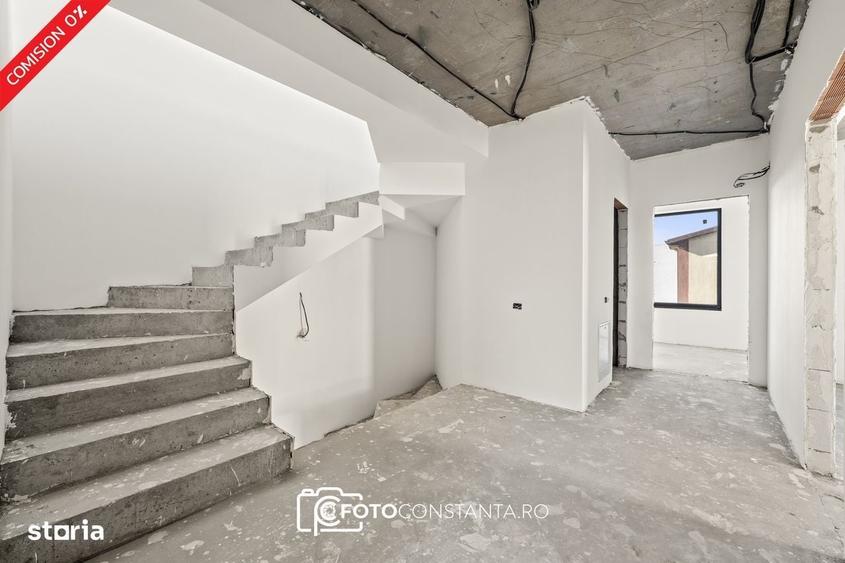 Casă cu 4 camere în Palazu Mare