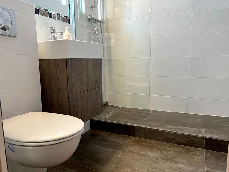 Apartament cu 2 camere decomandat în Rahova
