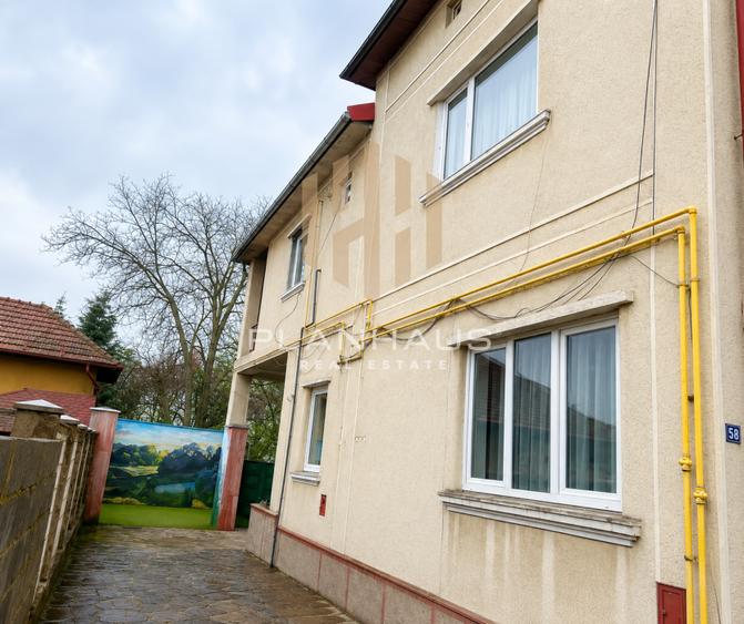 Casă cu 6 camere cu Canalizare în Ultracentral