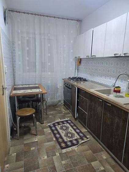 Apartament cu 2 camere decomandat în Doamna Ghica