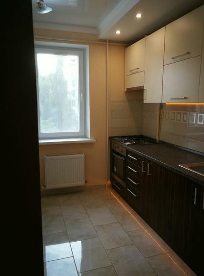 Apartament cu 2 camere decomandat în Girocului