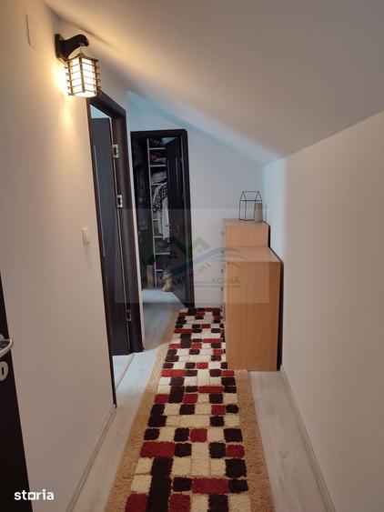 Apartament cu 3 camere decomandat în Ipotești