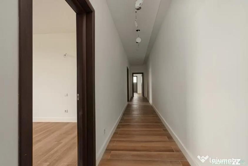 Apartament cu 4 camere decomandat în Nordului