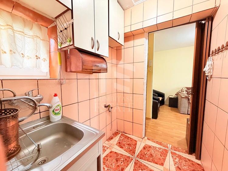 Apartament cu 2 camere semidecomandat în Rahova