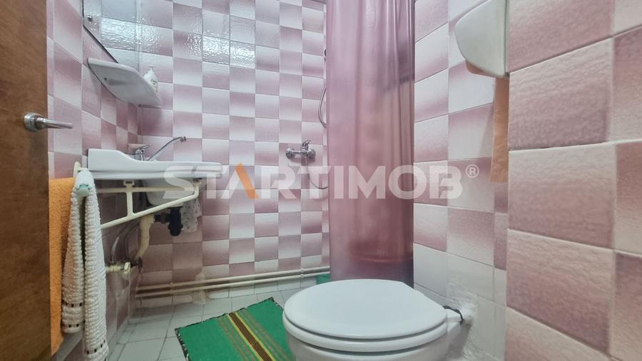 Apartament cu 4 camere decomandat, mobilat în Centrul Civic