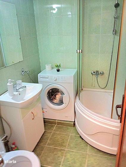 Apartament cu 2 camere semidecomandat în Calea București