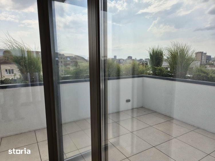 Apartament cu 4 camere în Ștefan cel Mare