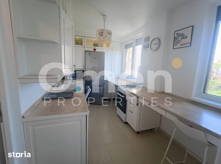 Apartament cu 3 camere, mobilat în Valea Roșie