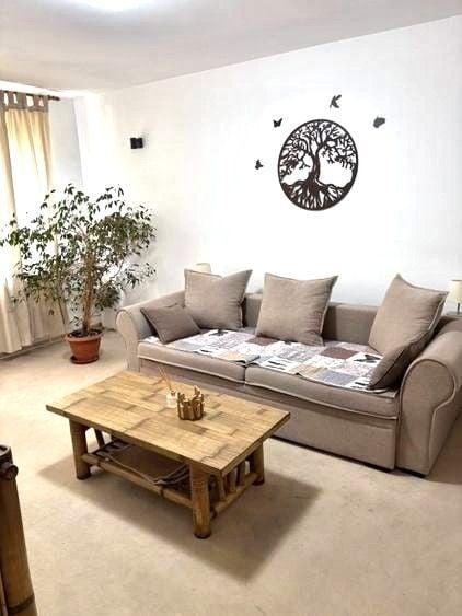 Apartament cu 3 camere decomandat, mobilat în Titan