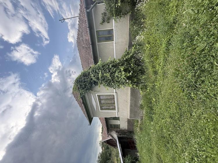 Casă cu 3 camere cu Teren 2700 Mp în Cheia