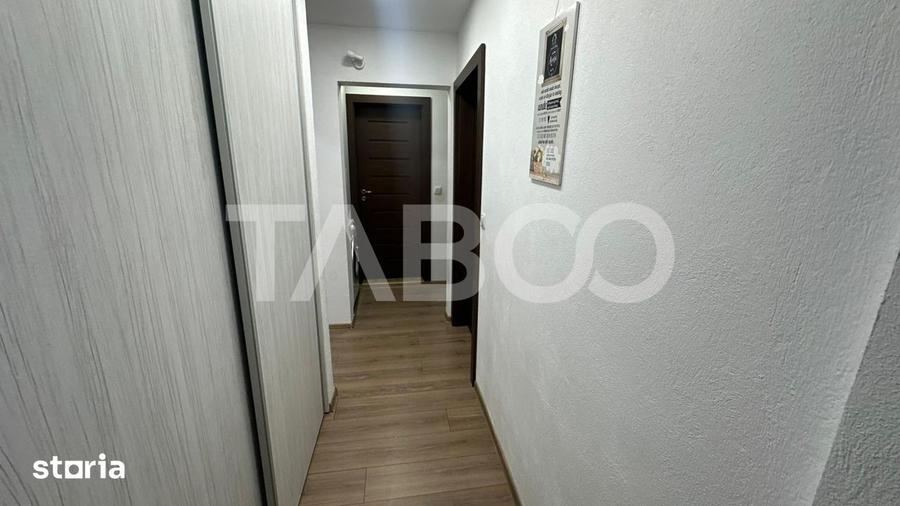 Apartament 4 camere decomandat 2 bai pivnita zona Strand Sibiu - 1