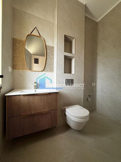 Duplex cu 4 camere cu Canalizare în Dumbrăvița