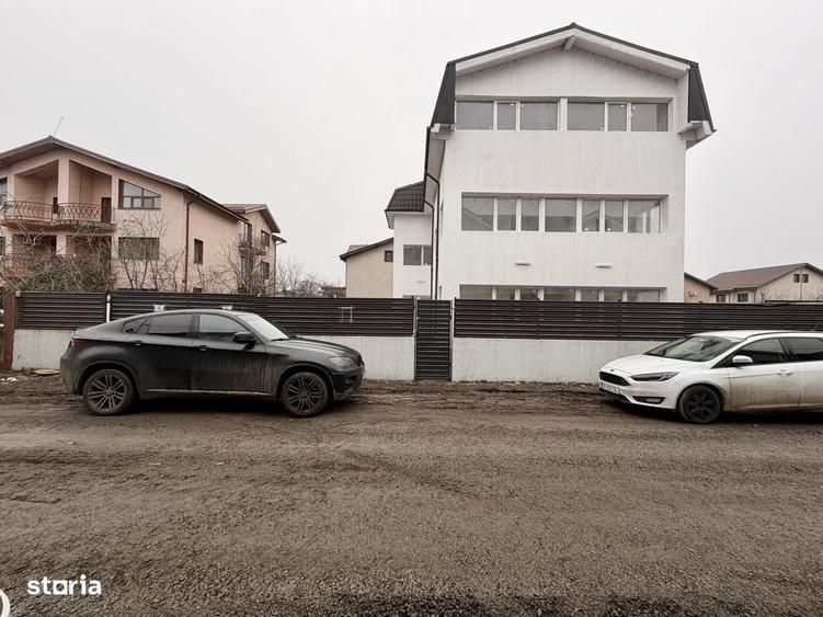 Casă cu 4 camere în Berceni