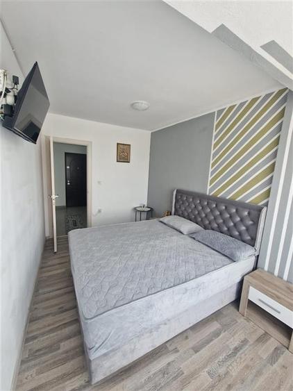 Apartament cu 2 camere decomandat în Vișani