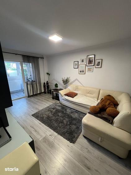 Apartament cu 4 camere decomandat în Nicolina
