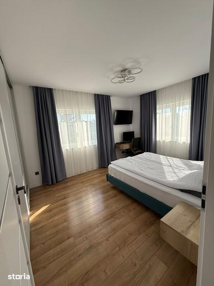 Casă cu 3 camere cu Teren 3600 Mp în Păulești