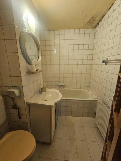 Apartament 3 camere decomandat - centrala termica !! - 2