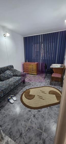 Apartament cu 3 camere decomandat în Autogară