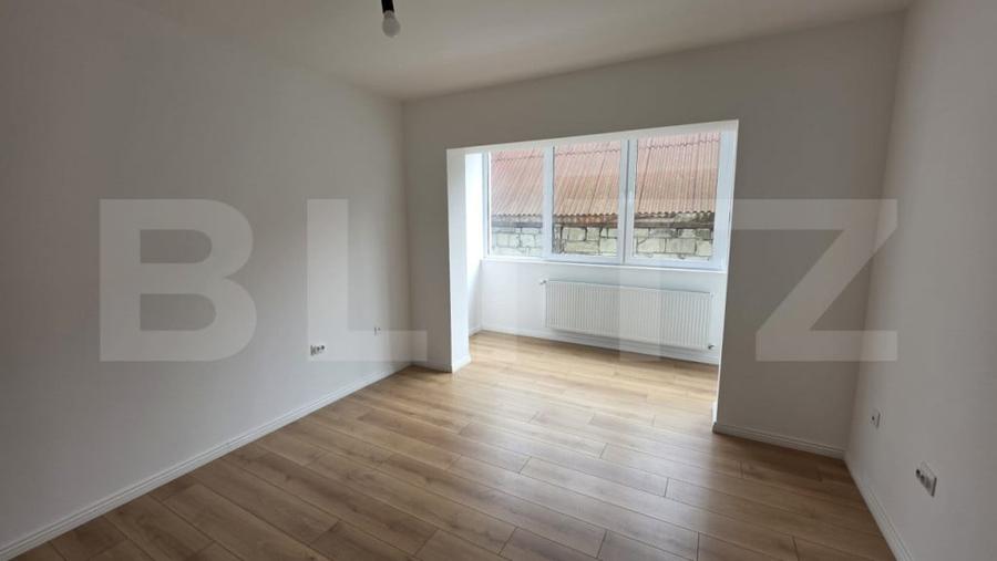 Apartament cu 3 camere semidecomandat în Unirea