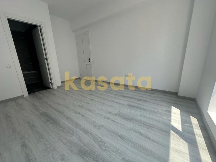 Apartament cu 3 camere decomandat în Theodor Pallady