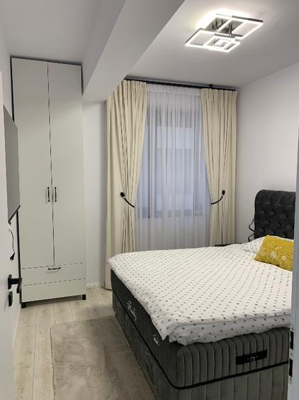 Apartament cu 3 camere decomandat, mobilat în Central