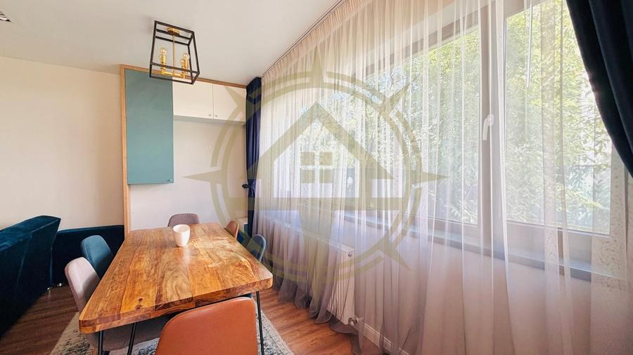 Casă cu 5 camere cu Teren 620 Mp în Corbeanca