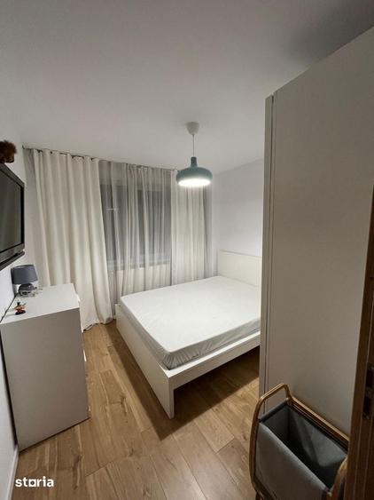 Apartament cu 3 camere semidecomandat în Ștefan cel Mare