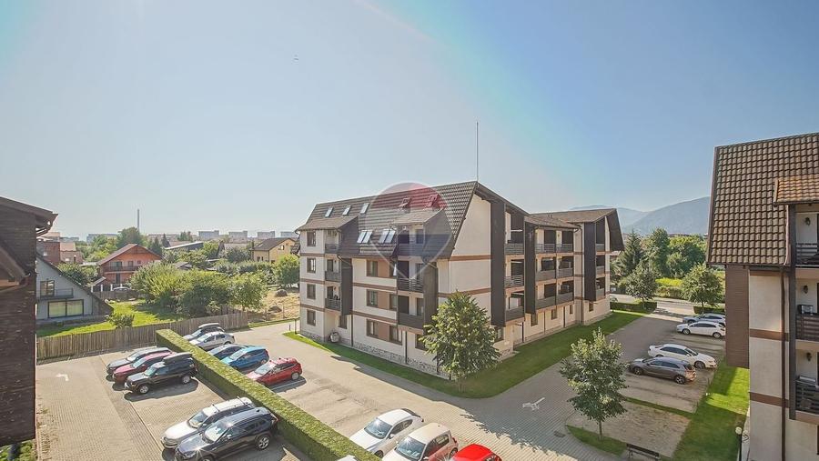 Apartament cu 3 camere decomandat, mobilat în Tractorul