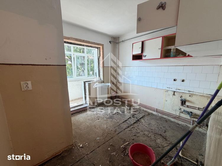 Apartament cu 2 camere decomandat în Lipovei