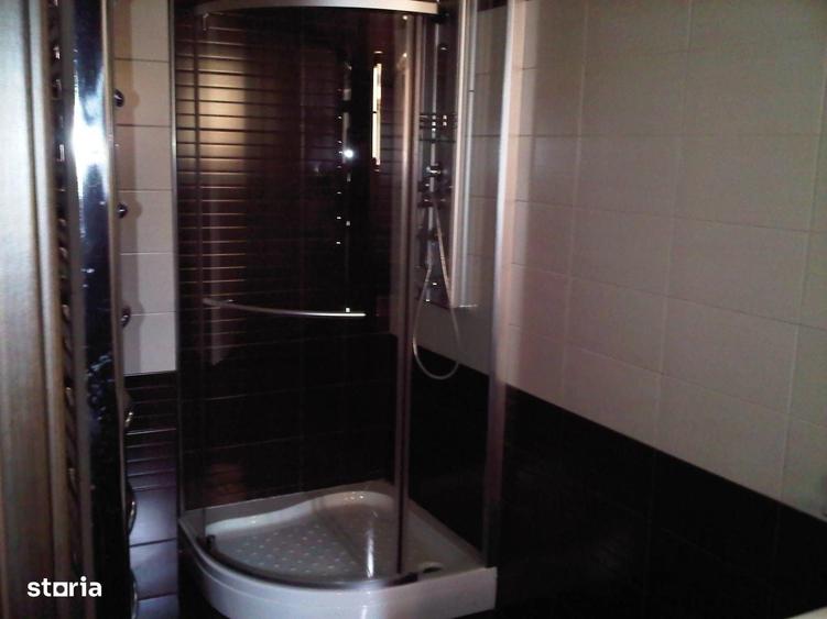 Apartament cu 4 camere în Arcul de Triumf