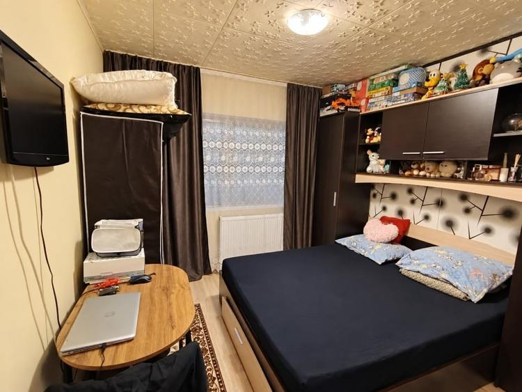 Apartament cu 3 camere decomandat, mobilat în Orașul Vechi