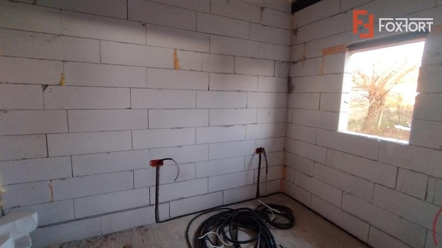 Casă individuală cu 4 camere cu Teren 531 Mp în Giarmata