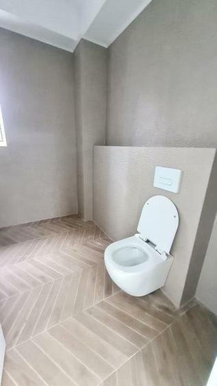 Casă individuală cu 4 camere cu Teren 430 Mp în Florești
