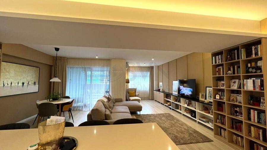 Apartament cu 3 camere decomandat, mobilat în Floreasca